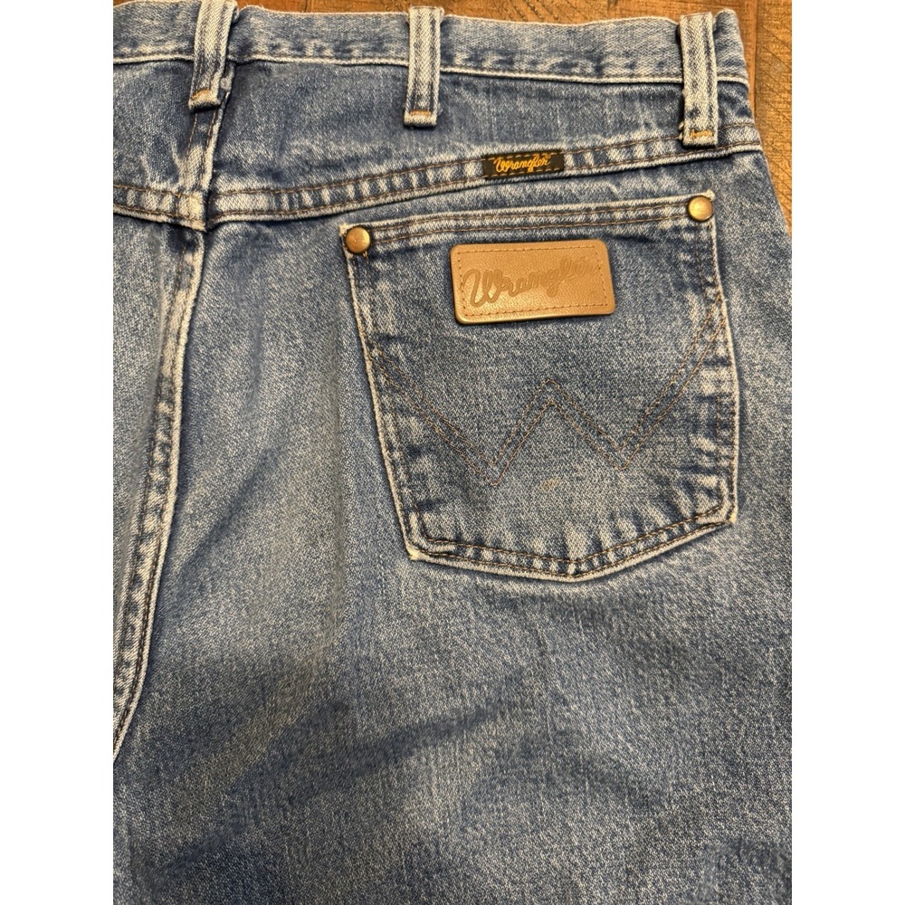 Men's Wrangler Jeans Blue 13MWZ 34x30 Western USA Cowboy Rodeo Slim Ranch Denim